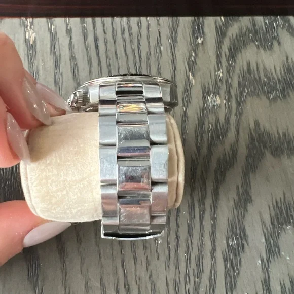 Invicta Silver and White Mickey Mouse Watch - Picture 5 of 5